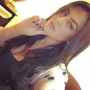 Meet your Posher, Myriam